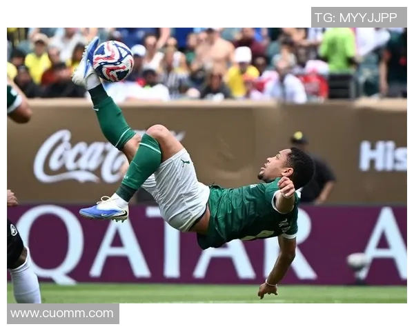 国际足联俱乐部世界杯布鲁日诺阿朗传射建功